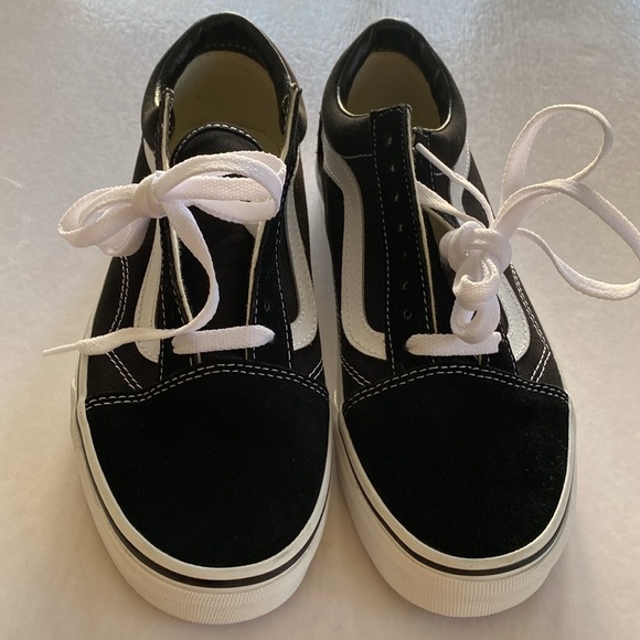 VANS Old Skool Classic Black Suede Leather & Canvas Skate Shoes 8.5 Women’s NWOT - Picture 1 of 8
